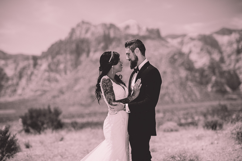 Red Rock Canyon Elopement Photographer 18