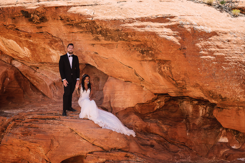 Red Rock Canyon Elopement Photographer 19