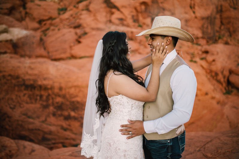 Red Rock Canyon Elopement 17