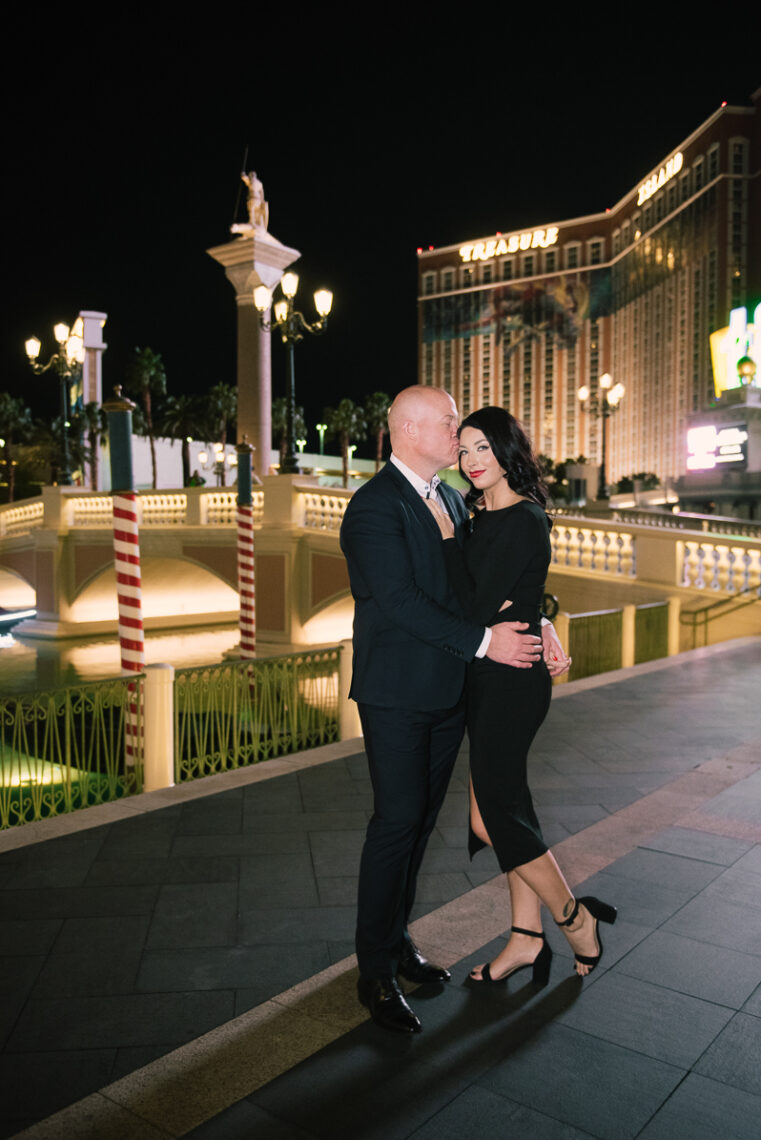Las Vegas In n Out Photoshoot 48 1 - las vegas elopement