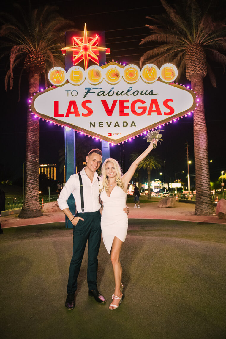 Las Vegas Sign Wedding Photographer