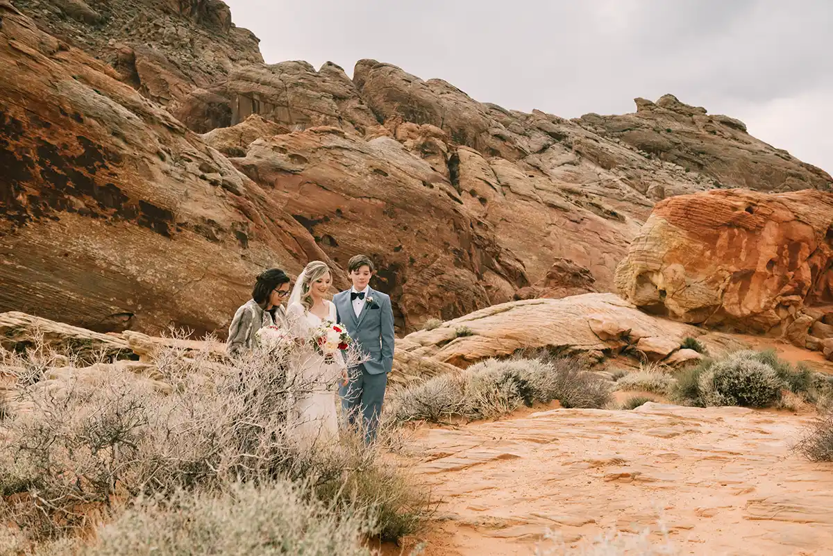Valley of fire elopement ceremony